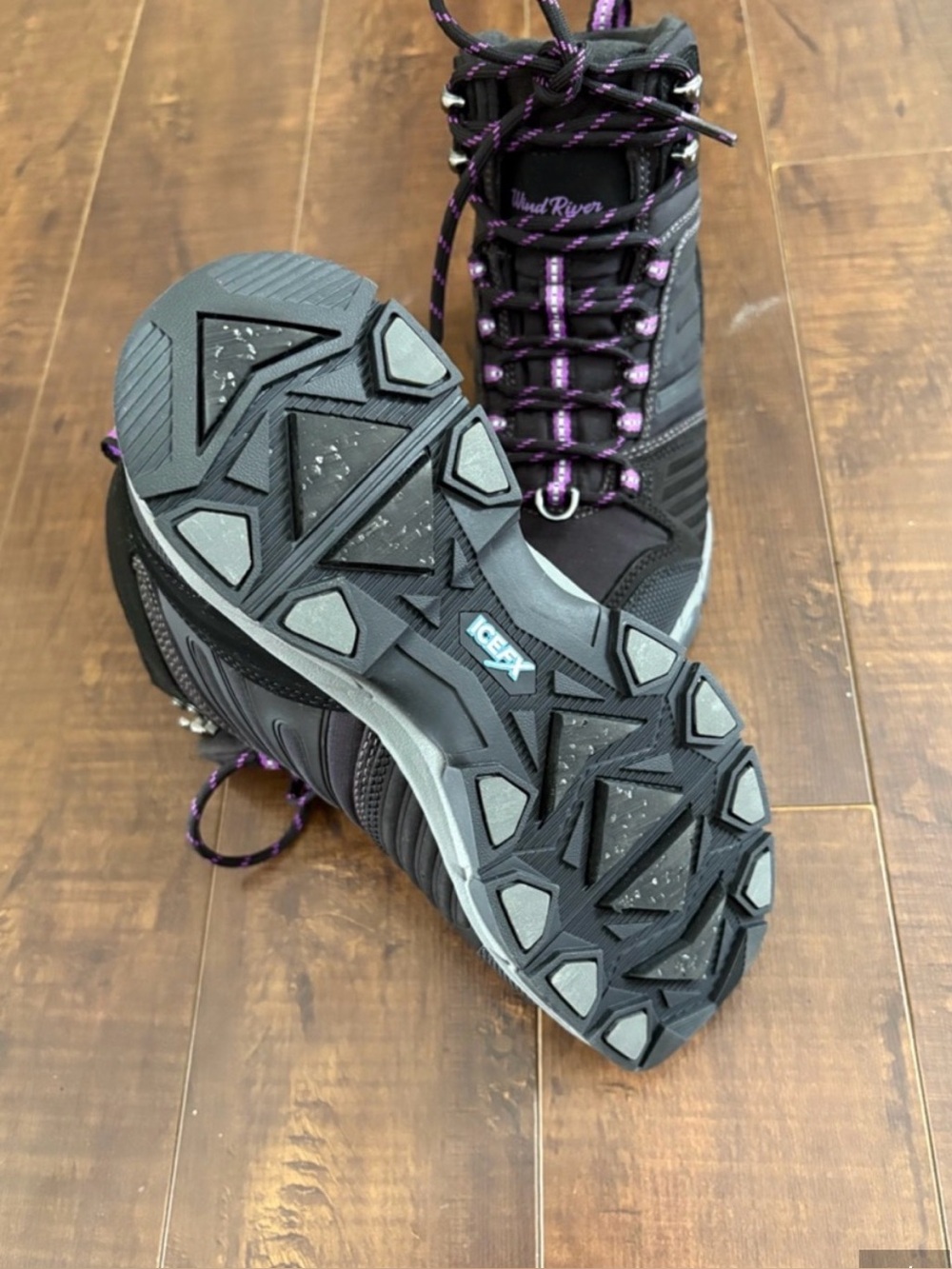 WindRiver Waterproof Winter Boots Women’s Size 7 Black Hiking Outdoor - Picture 4 of 5